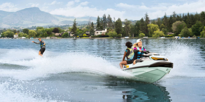 Sea-Doo Wake Pro 230