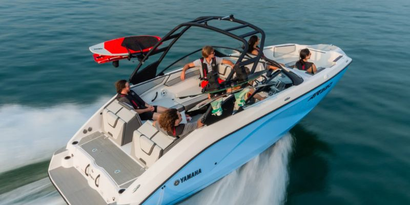 New Yamaha Marine AR 220