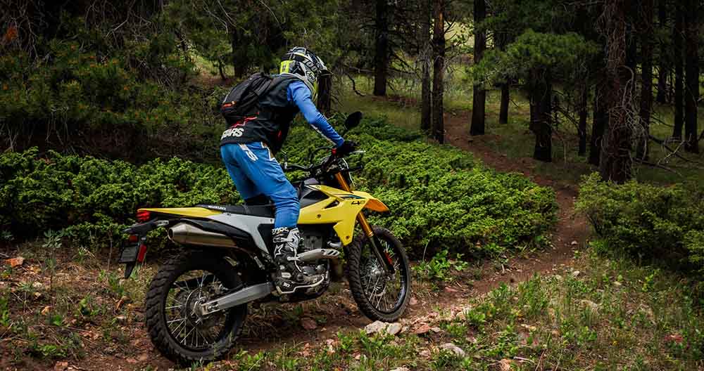 Trail riding moto-cross